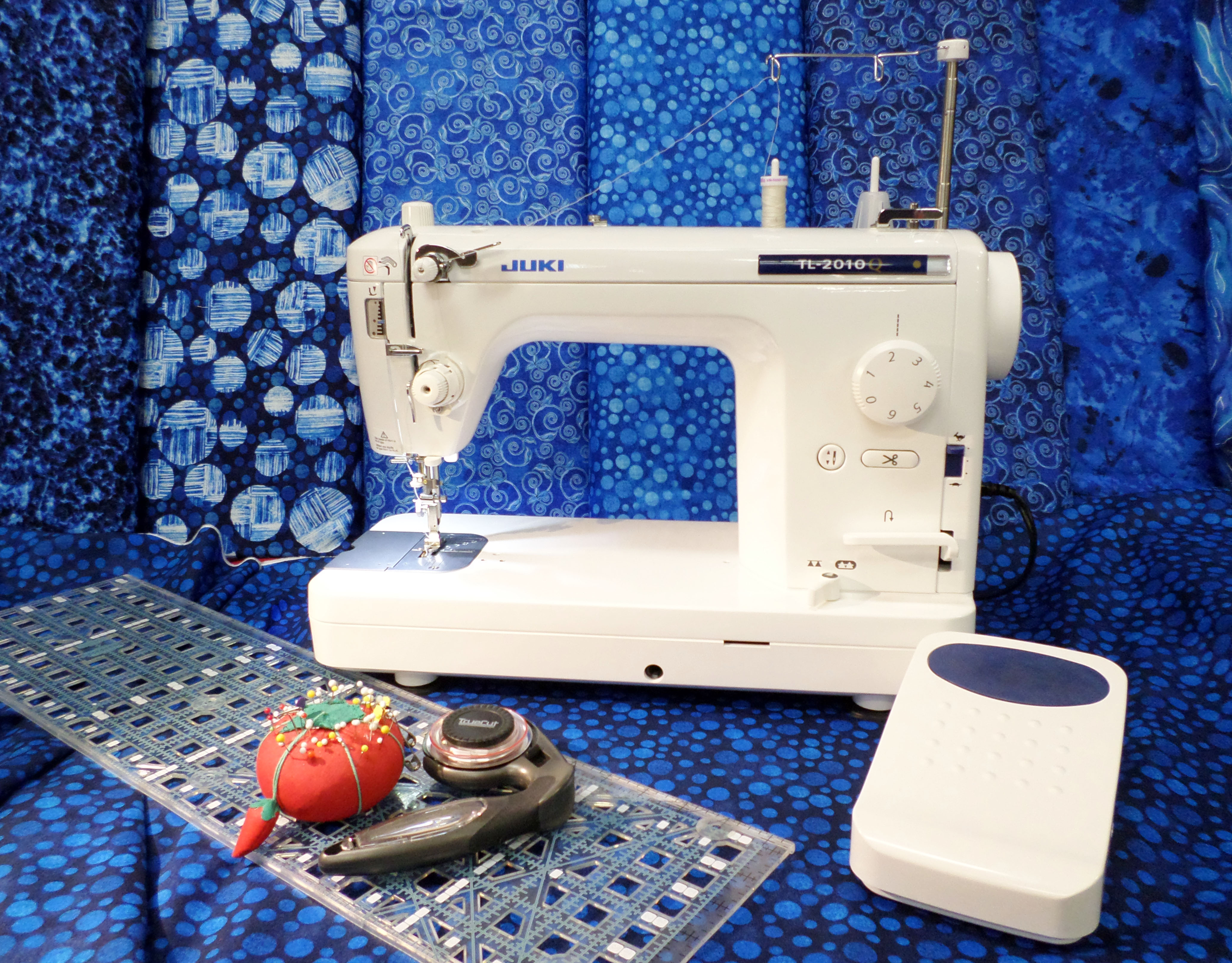 Portable Sewing Machine  JUKI's TL-2010Q is a High Performance
